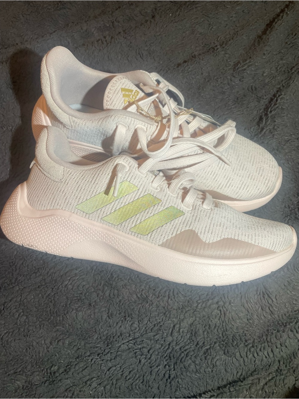 New Adidas Lightweight Running Shoes in Pale Pink with gold Stripes- size 9